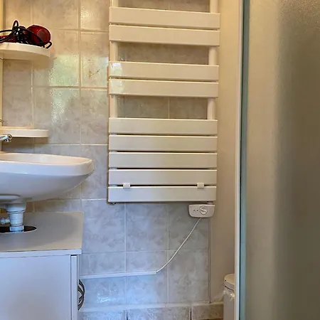 Dom wakacyjny Maison Au Calme Avec Jardin Clos, 25 Km Des Plages, 2 Chambres, Climatisation, Wifi, Parking Securise - Fr-1-306-1225